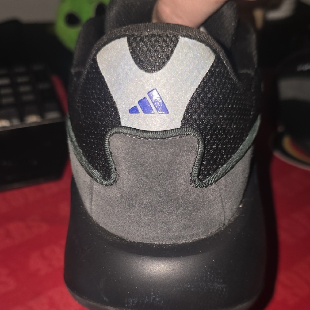 adidas Athletic Sneakers Reflective Stripe Mad Infinity Black 9 M W 10 Nwob Wt - Picture 3 of 9